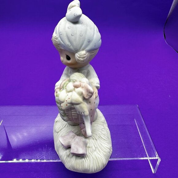 Precious Moments Figure Be Not Weary In Well Doing E-3111 1979 Girl w Basket of - Picture 4 of 7